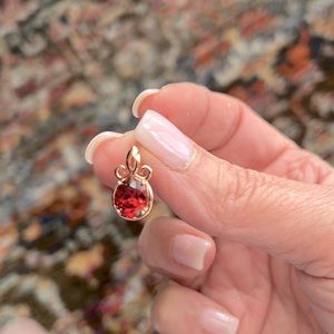 Vintage. Super cute Ruby red pierced earrings